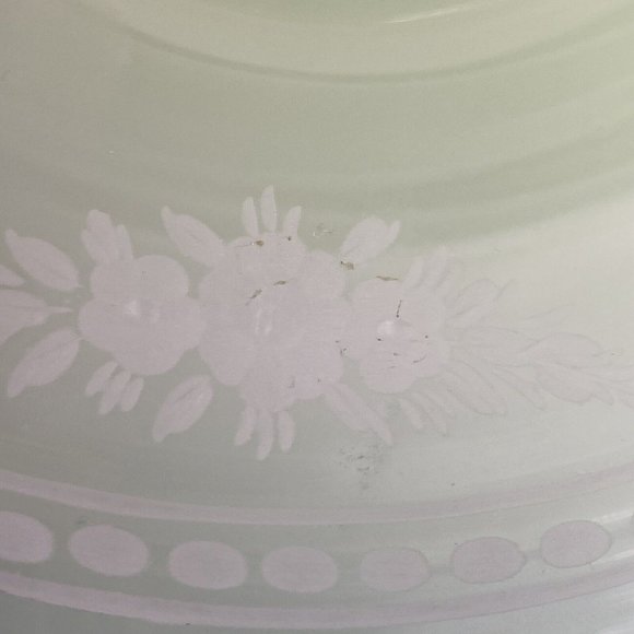 Jade Green Art Glass 7” Plates Engraved to Alabaster, Carder Steuben ? Unmarked - Picture 11 of 16